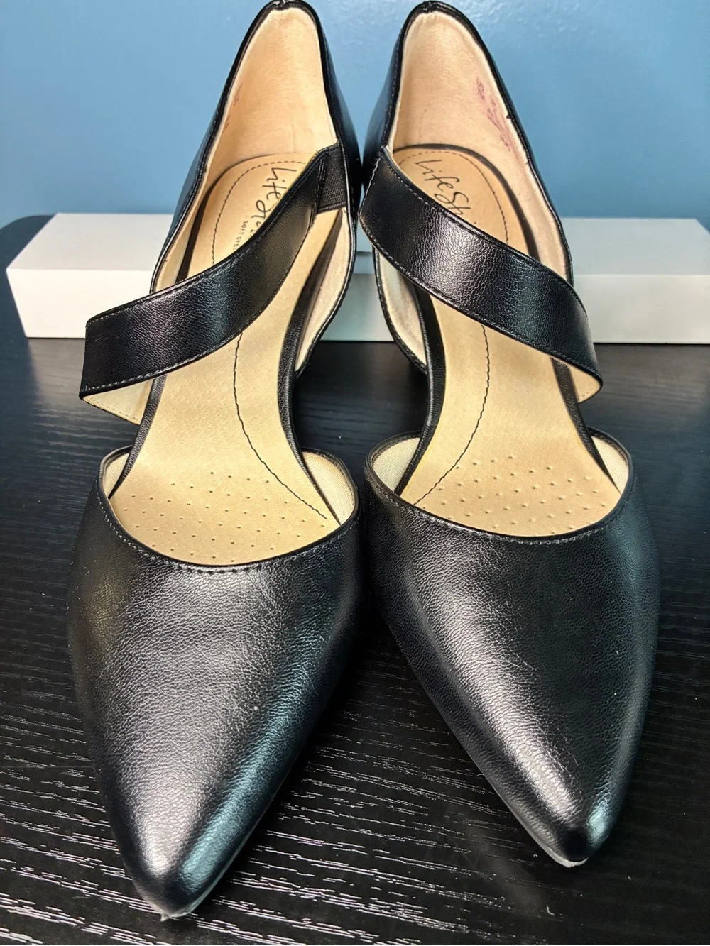 Life Stride Black Pointed-Toe Cross-Strap Pumps